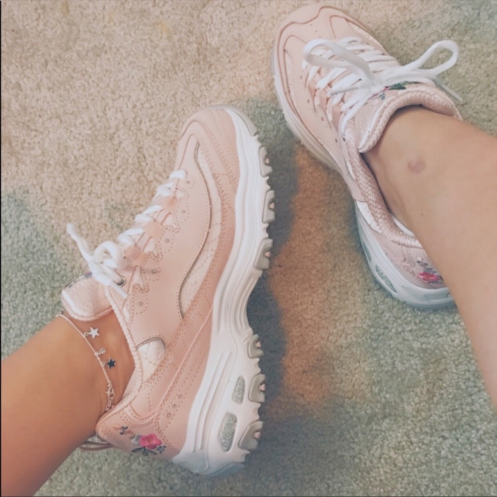 Skechers pink D’lites bright blossoms